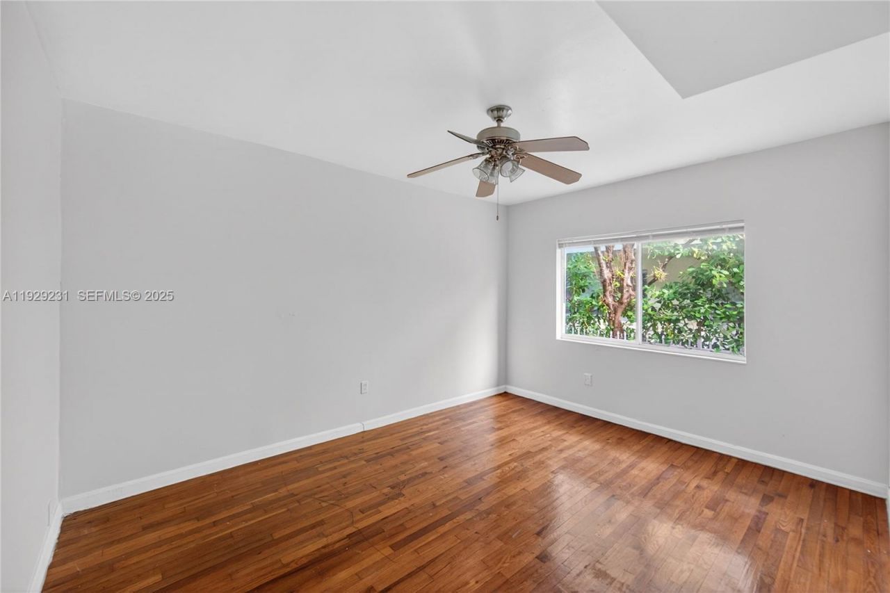 1220 Marseille Dr, Unit 5, Miami Beach, FL 33141 Photo