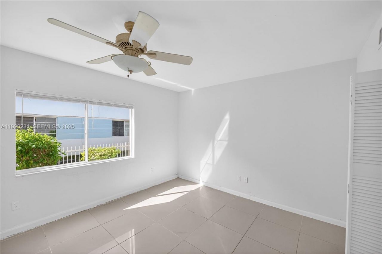 1220 Marseille Dr, Unit 5, Miami Beach, FL 33141 Photo