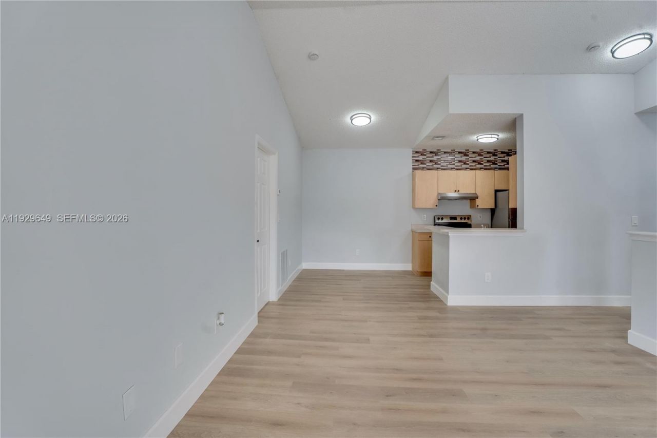 10288 Fox Trail Rd S, Unit 302, Royal Palm Beach, FL 33411 Photo