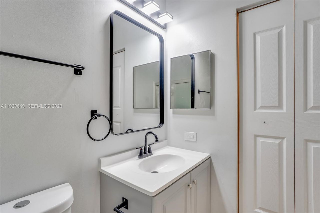 10288 Fox Trail Rd S, Unit 302, Royal Palm Beach, FL 33411 Photo