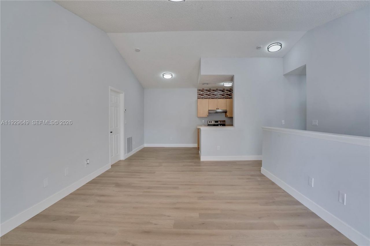 10288 Fox Trail Rd S, Unit 302, Royal Palm Beach, FL 33411 Photo