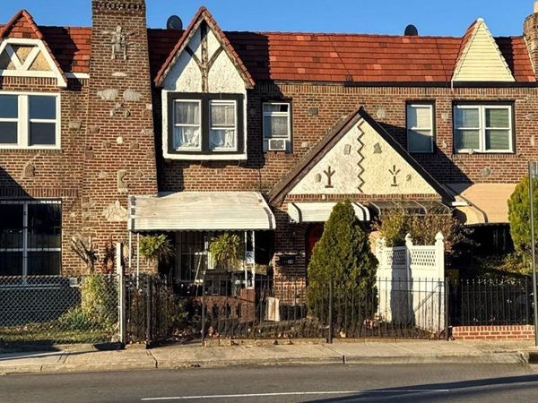 109-10 Francis Lewis Boulevard, Queens Village, NY 11429