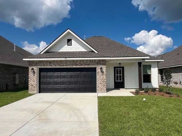 45 Hydrangea Boulevard, Freeport, FL 32439