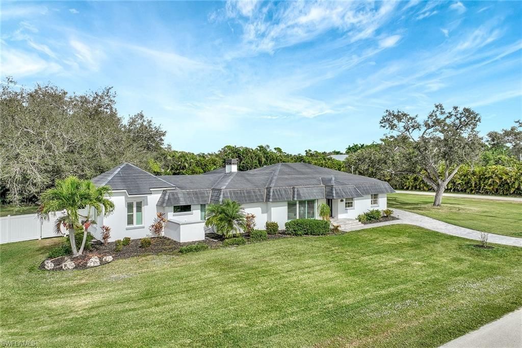 7060 Hendry Creek Dr, Fort Myers, FL 33908 Photo