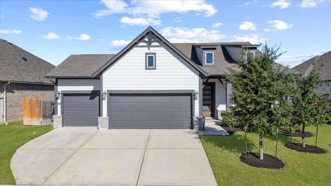 908 Knowles Dr, Hutto, TX 78634 Main Photo