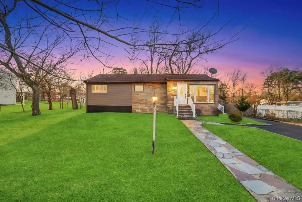 42 Gates Avenue, Brentwood, NY 11717 Main Photo