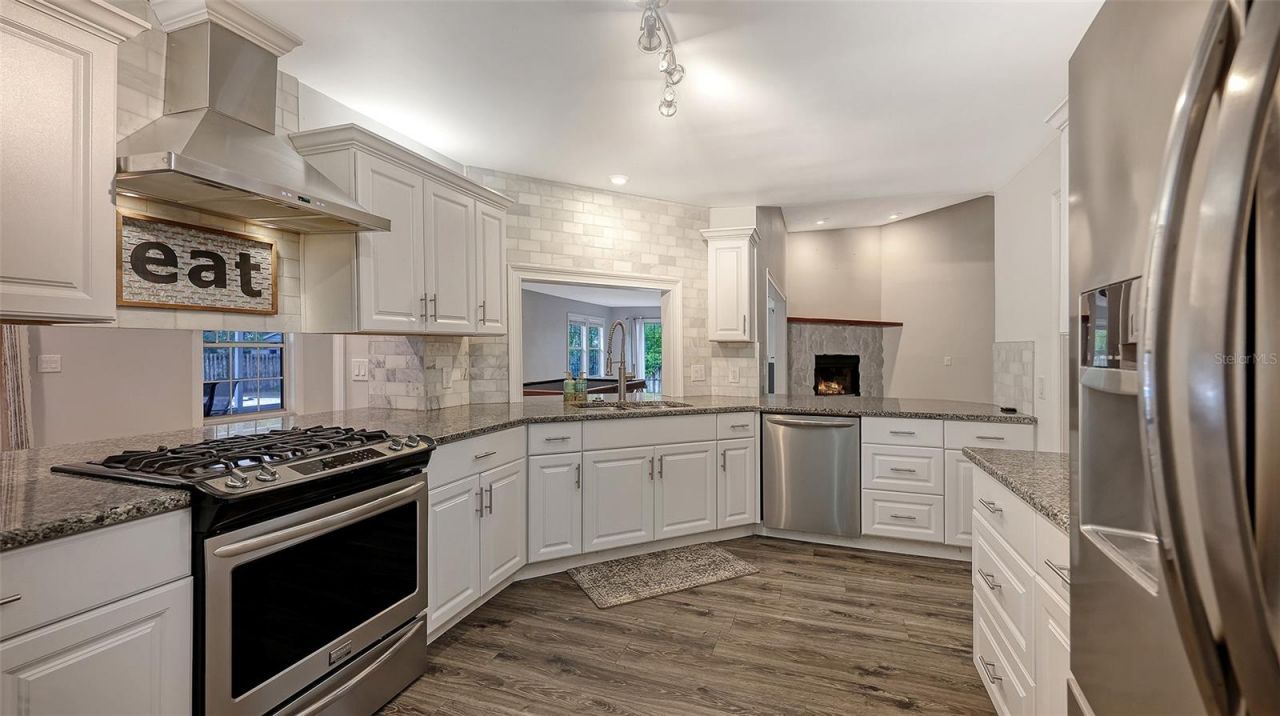 3820 Wilkinson Road, Sarasota, FL 34233 Photo