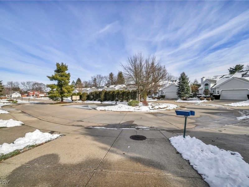 17922 Cambridge Oval, Strongsville, OH 44136 Photo 23