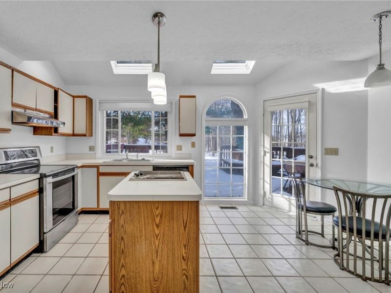 17922 Cambridge Oval, Strongsville, OH 44136 Photo 9