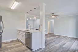 104 Belmont Court photo 4