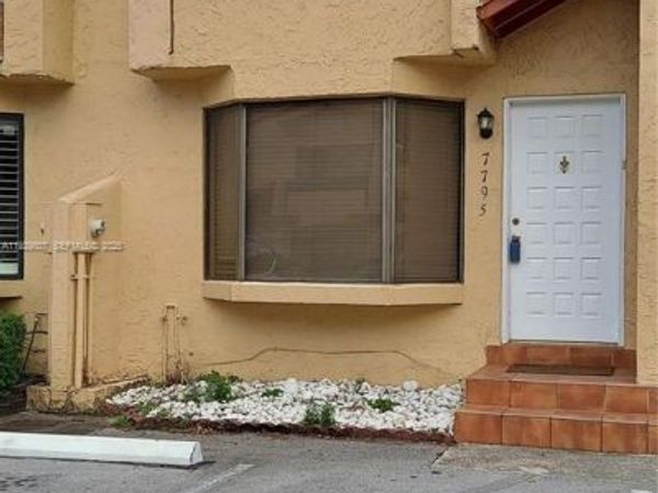 7795 SW 102nd Ln, Unit 7795, Miami, FL 33156