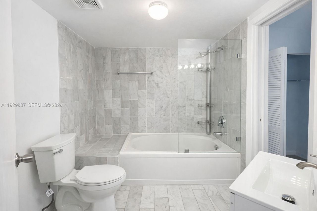 7795 SW 102nd Ln, Unit 7795, Miami, FL 33156 Photo