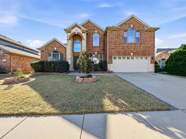 2319 Goshawk Street, Grand Prairie, TX 75052