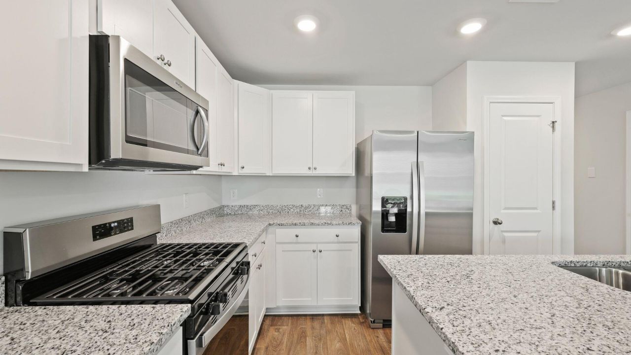 606 Pleasant Grove Way Photo 15