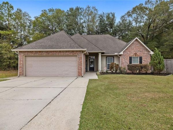 21176 BRIGHTON Cove, Ponchatoula, LA 70454