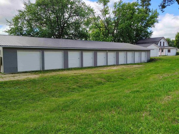 204 W Leffler Street, Dodgeville, WI 53533