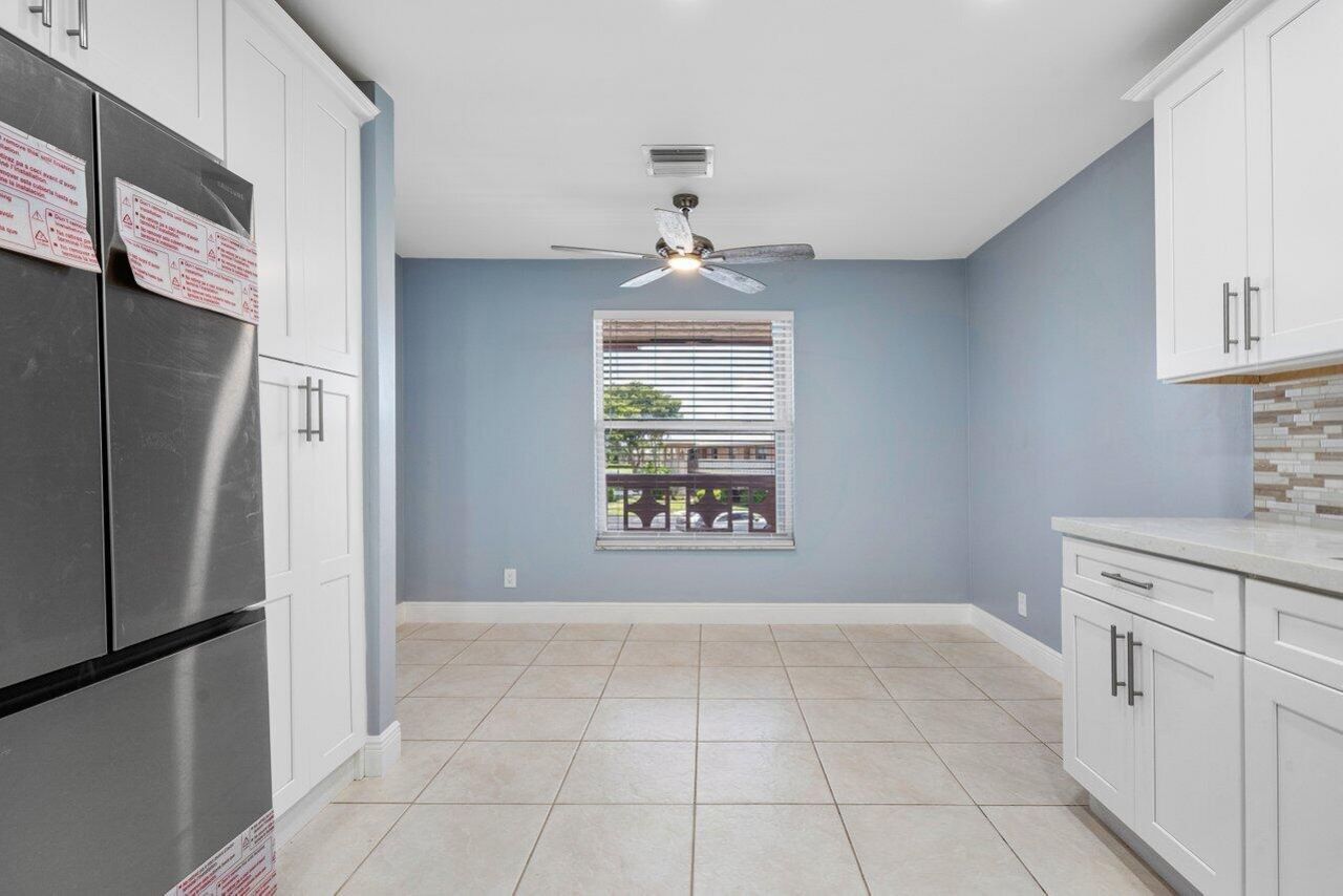 1740 NW 19th Terrace, Unit 204, Delray Beach, FL 33445 Photo