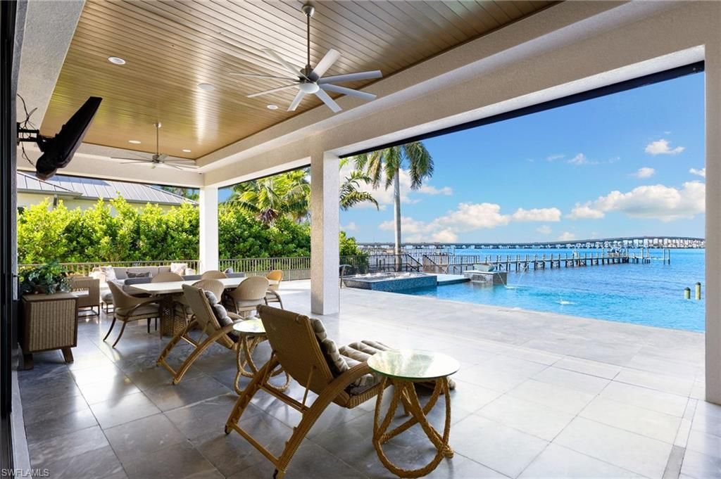 12484 Riverside Dr, Fort Myers, FL 33919 Photo