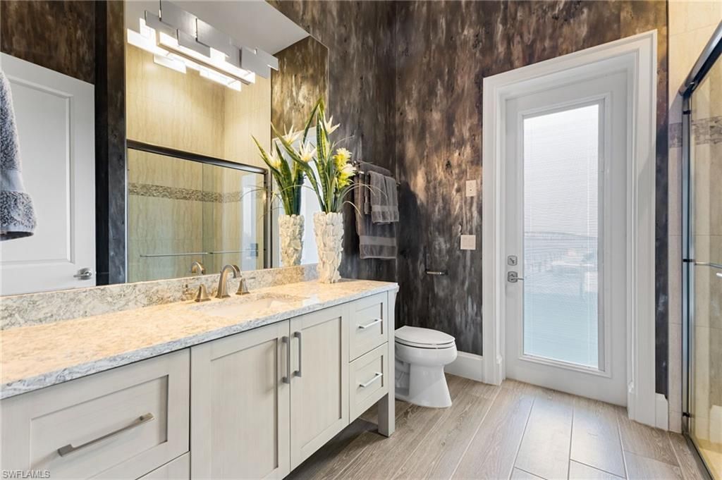 12484 Riverside Dr, Fort Myers, FL 33919 Photo