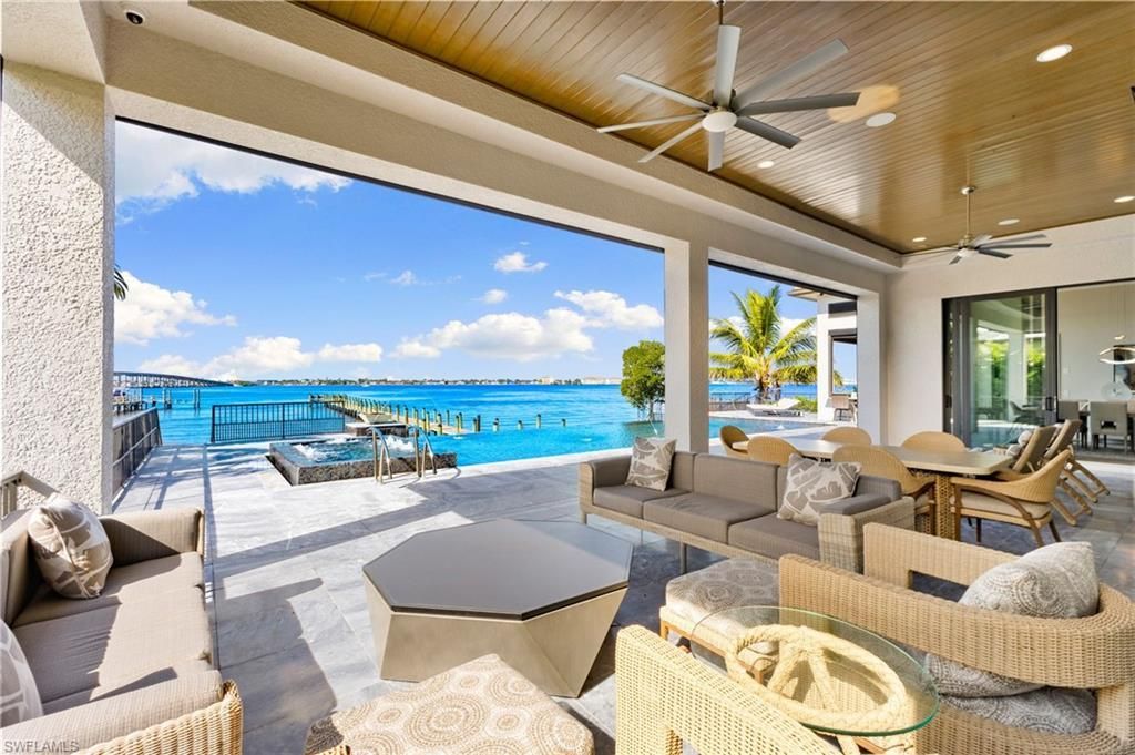 12484 Riverside Dr, Fort Myers, FL 33919 Photo