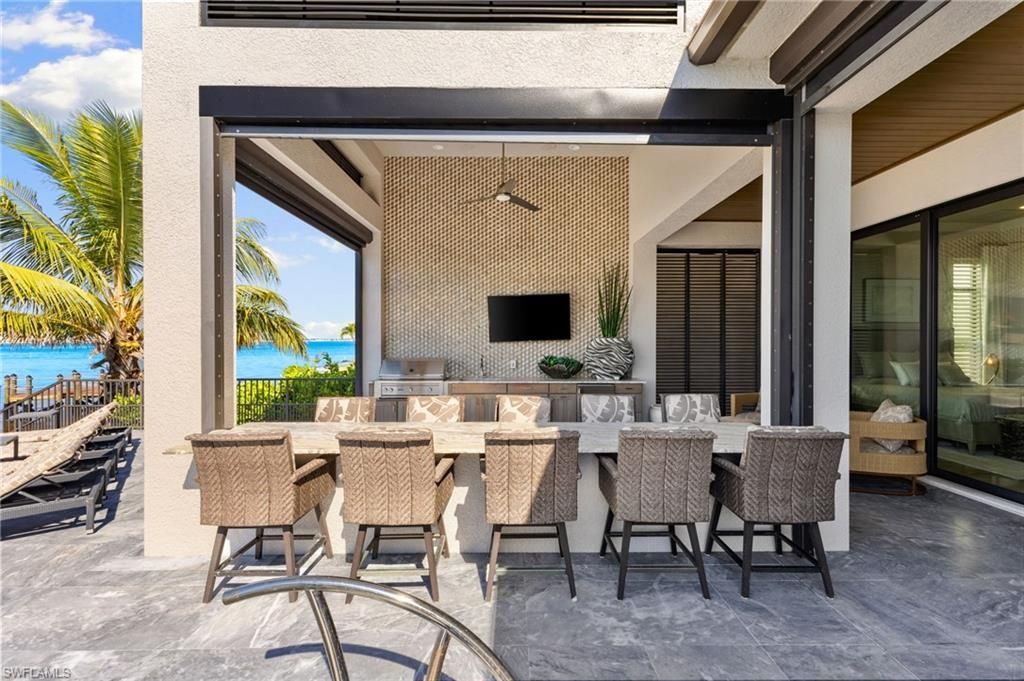 12484 Riverside Dr, Fort Myers, FL 33919 Photo