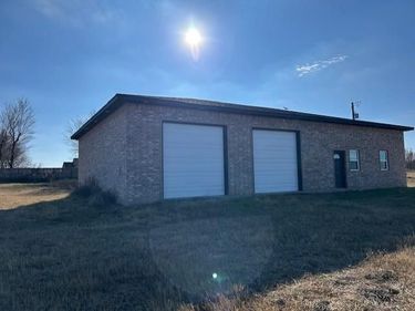 13491 NE North Dr, Fletcher, OK 73541