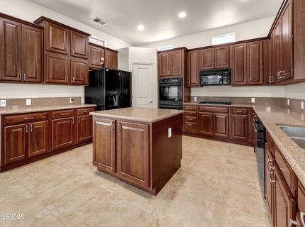 9900 Wilbur May Parkway, Unit APT 1802, Reno, NV 89521 Photo