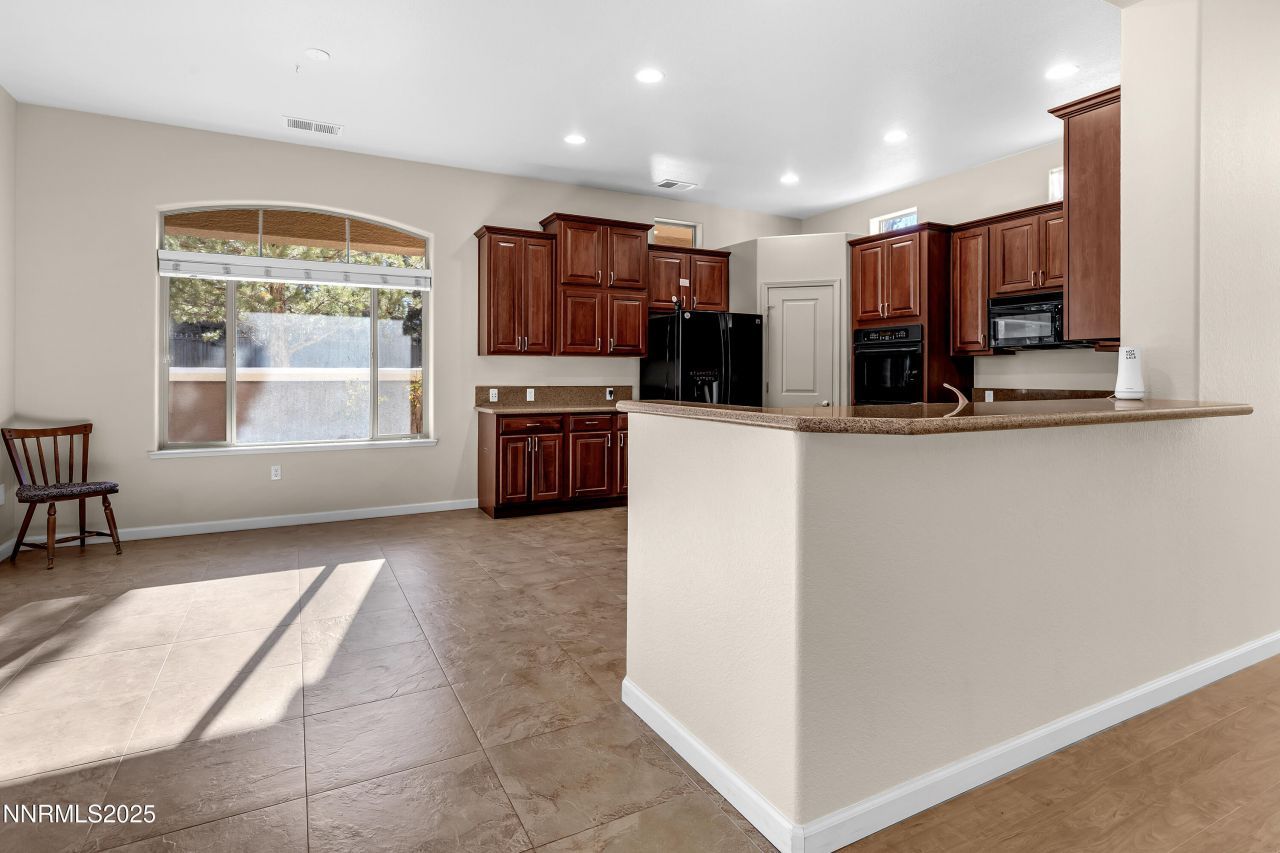 9900 Wilbur May Parkway, Unit APT 1802, Reno, NV 89521 Photo