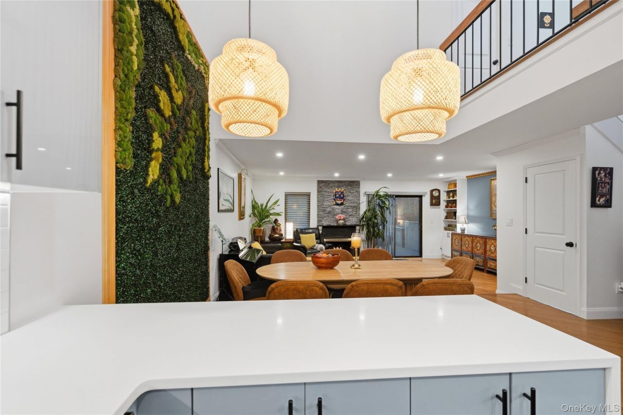 93 Estate Drive, Jericho, NY 11753 Main Photo