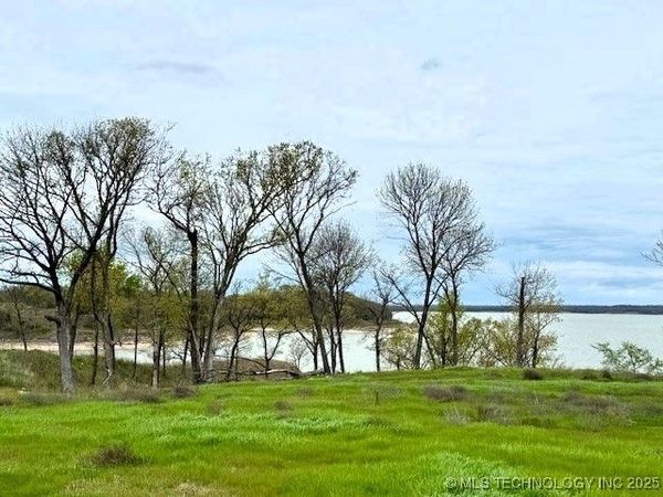 12587 Reflection Pointe Drive, Kingston, OK 73439