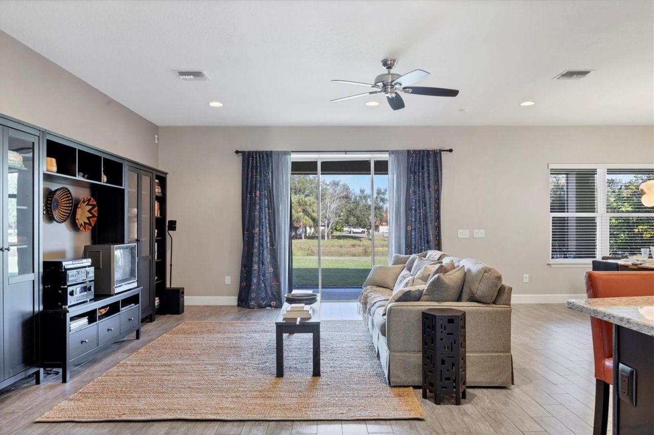 6347 Anise Drive, Sarasota, FL 34238 Photo