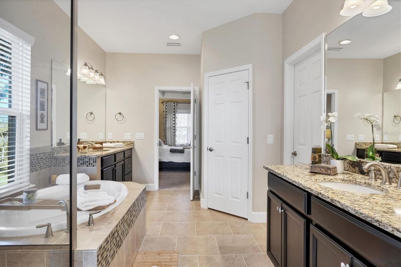 6347 Anise Drive, Sarasota, FL 34238 Photo