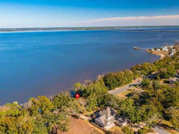 8700 Scenic Hwy, Pensacola, FL 32514