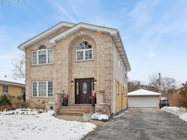 420 Radcliffe Avenue, Des Plaines, IL 60016