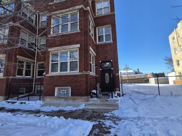 4828 S Indiana Avenue, Unit 201, Chicago, IL 60615