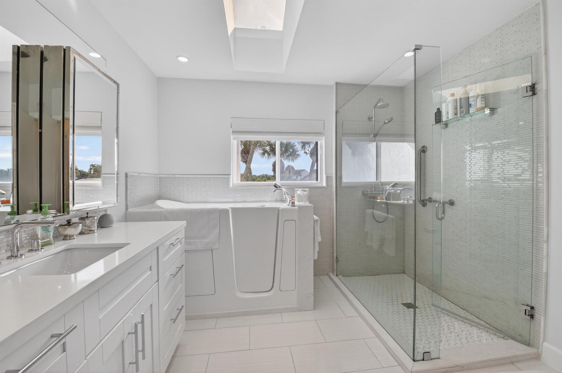 19629 Bay Cove Drive, Boca Raton, FL 33434 Photo