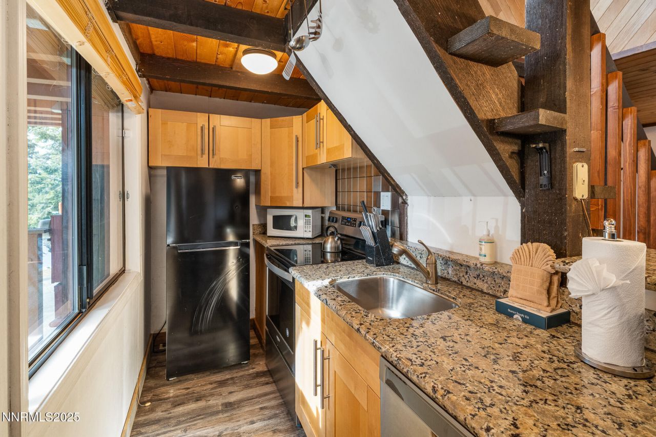 281 Orion Lane, Unit # D, Stateline, NV 89449 Photo