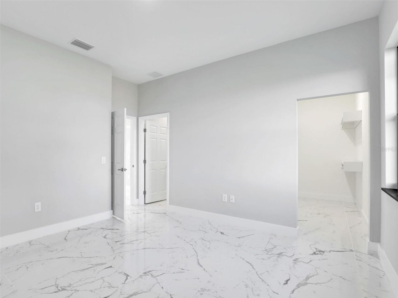1423 NW 20th Terrace, Cape Coral, FL 33993 Photo