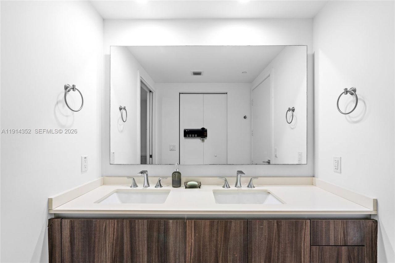 488 NE 18th St, Unit 4309, Miami, FL 33132 Photo