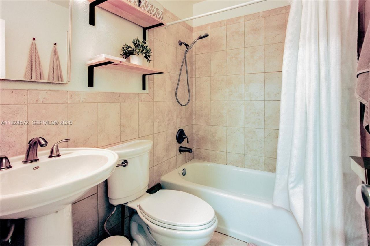 931 SW 29th St, Fort Lauderdale, FL 33315 Photo