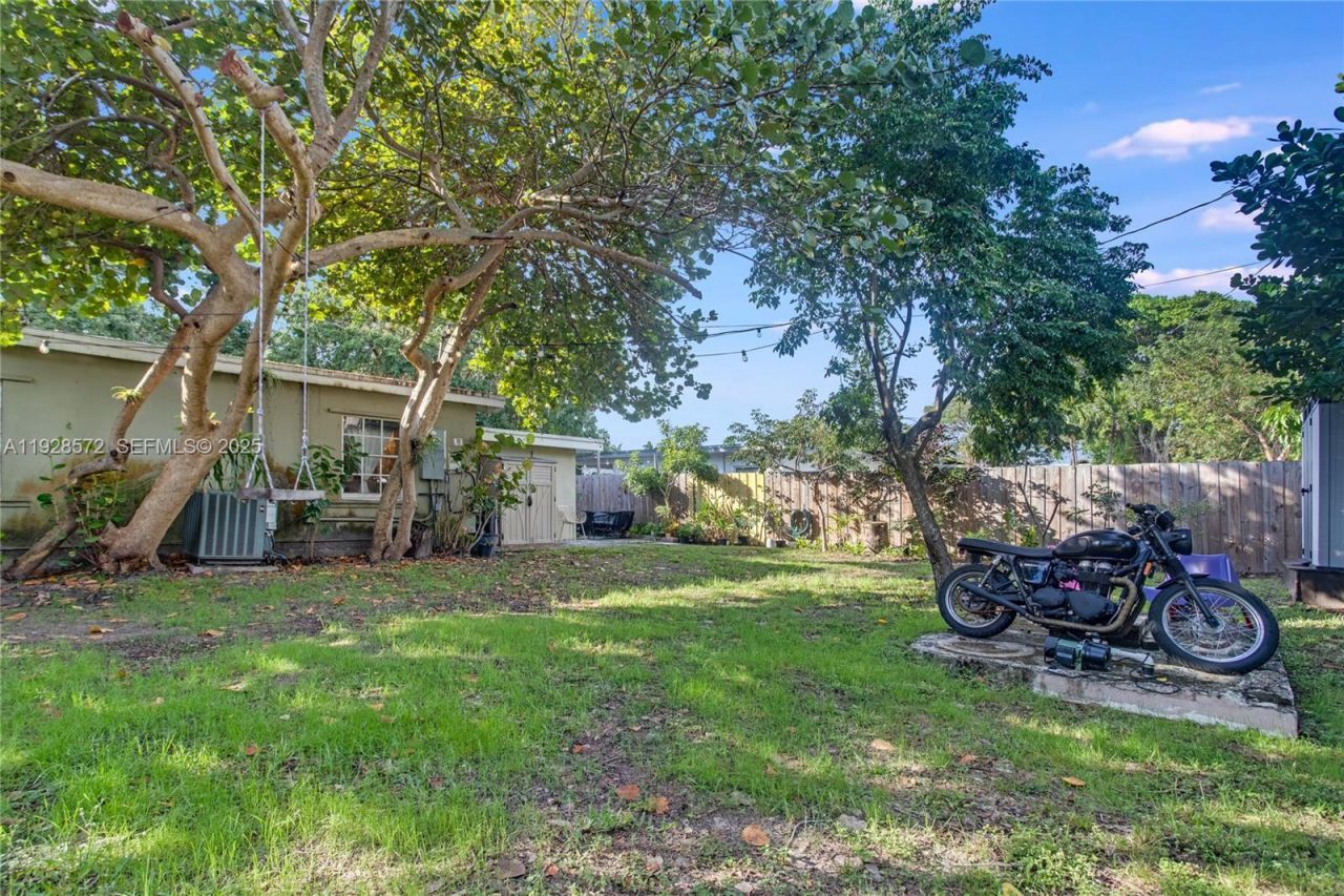 931 SW 29th St, Fort Lauderdale, FL 33315 Photo