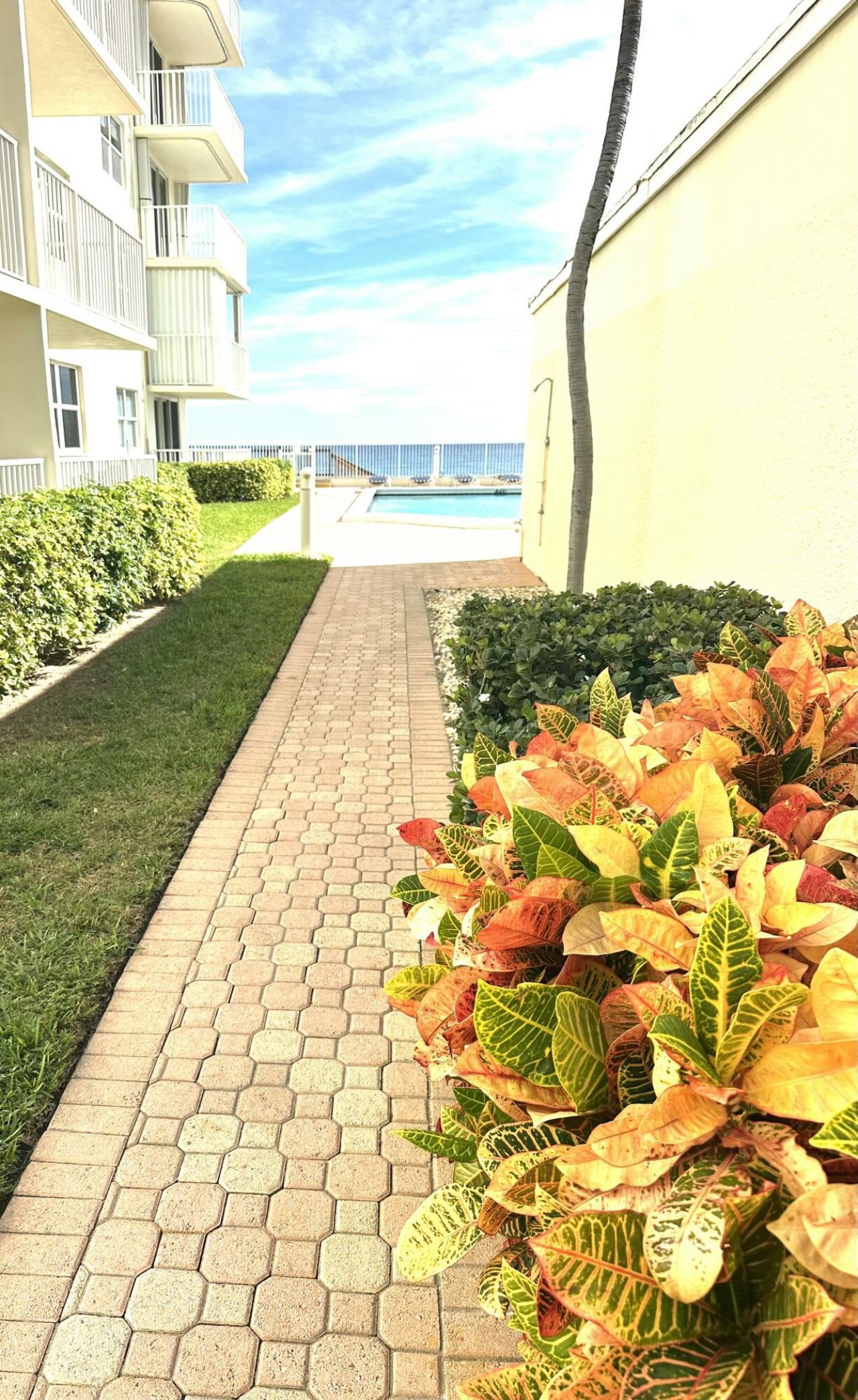 3540 S Ocean Boulevard, Unit 409, South Palm Beach, FL 33480 Photo