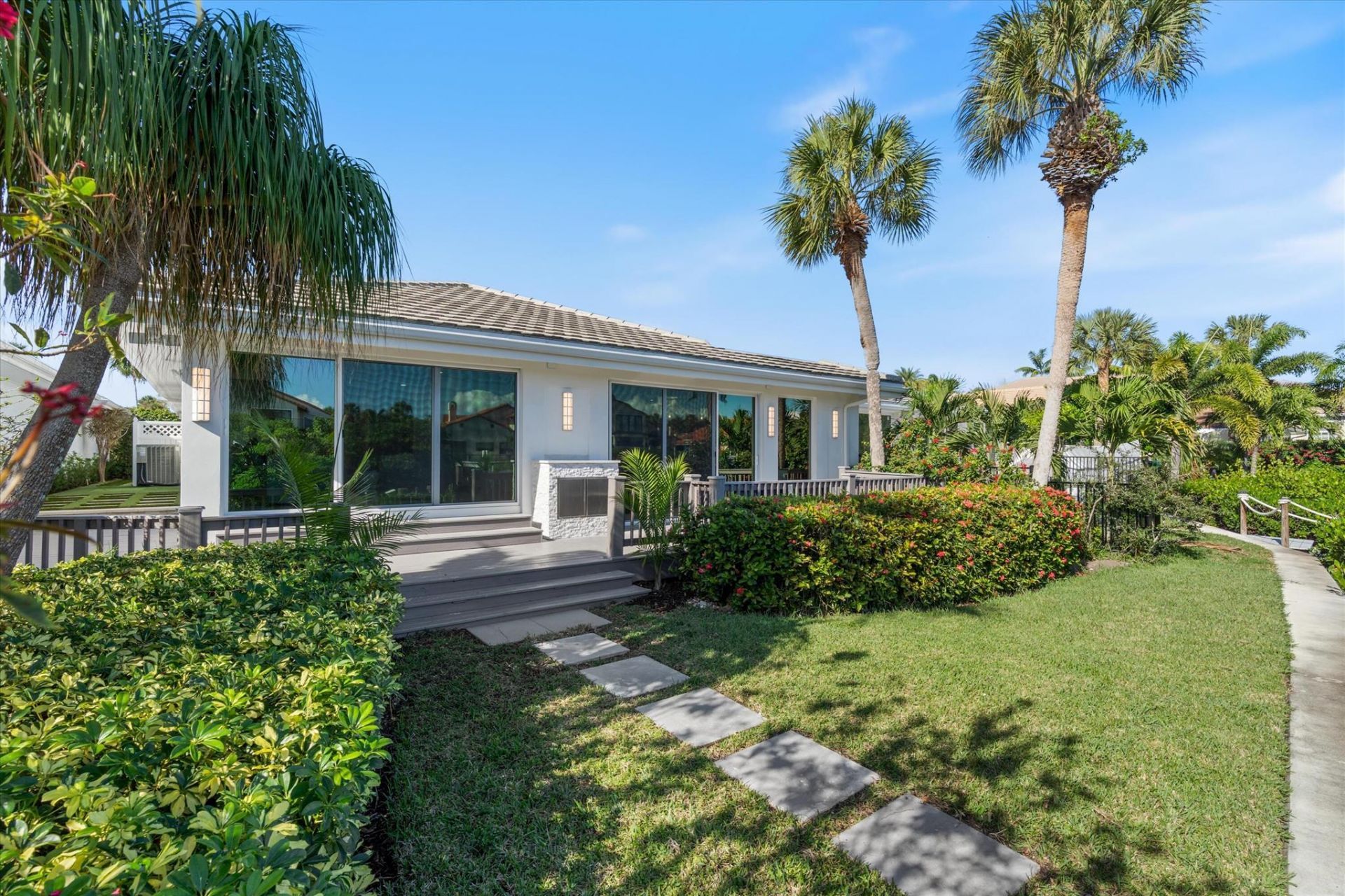 17036 Bay Street, Jupiter, FL 33477 Photo