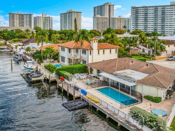 3305 NE 37th St, Fort Lauderdale, FL 33308