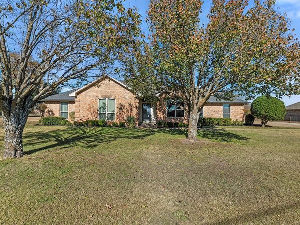 517 Hiwasee Road, Waxahachie, TX 75165