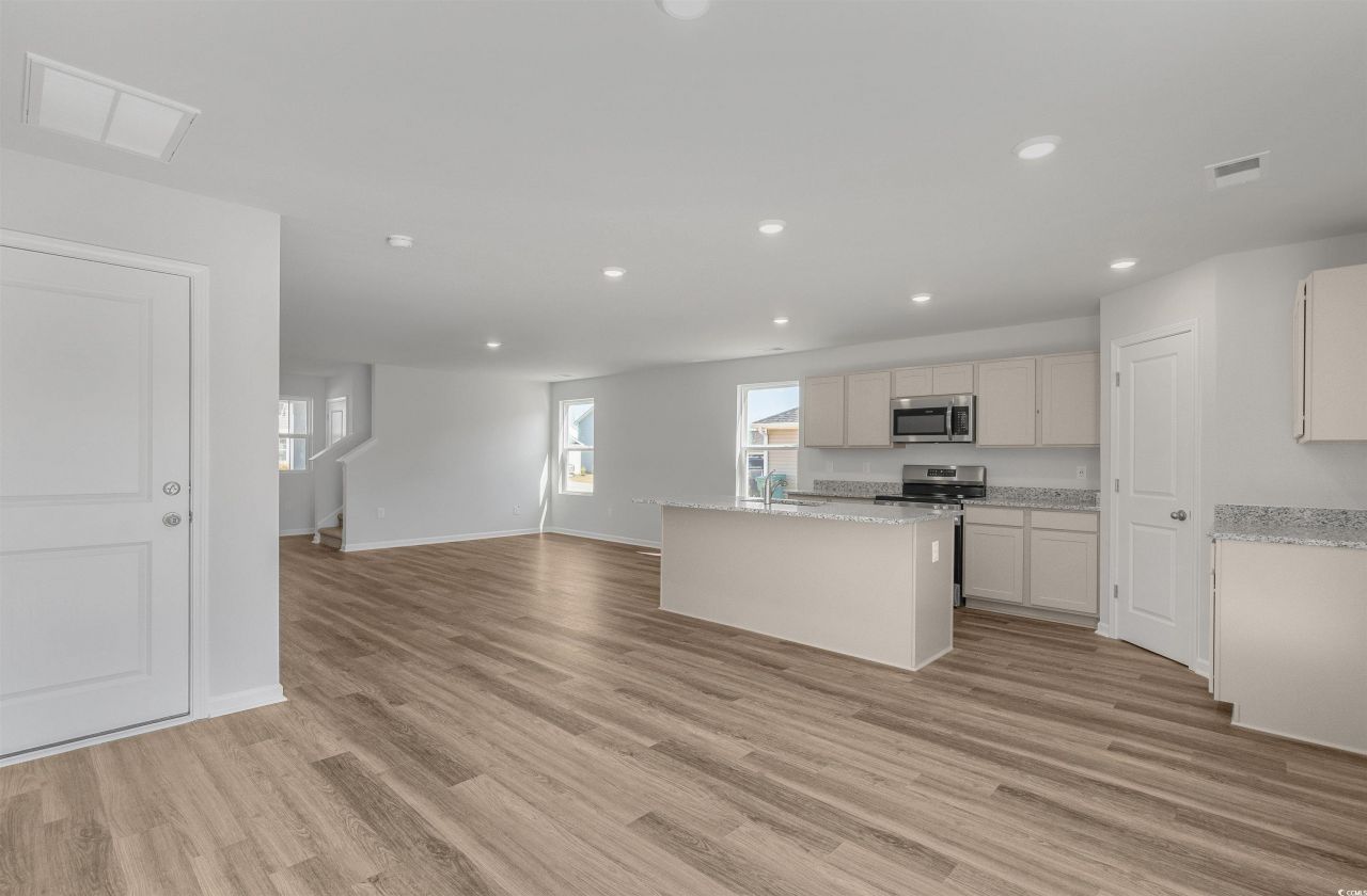 805 Rivas Way Photo 9