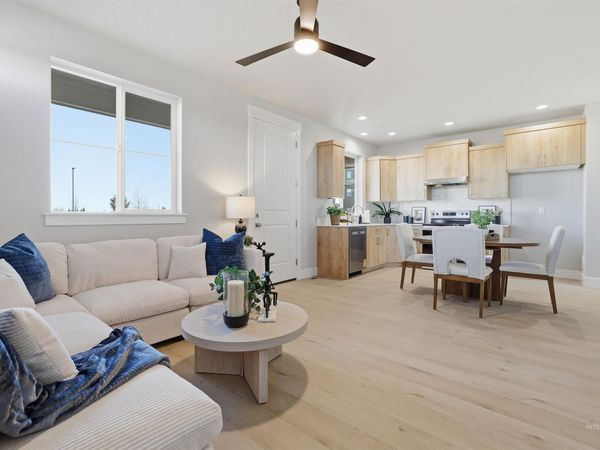 1172 E Cottage St, Kuna, ID 83634