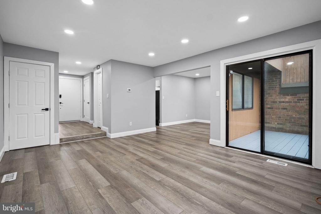 9445 Hickory View Place, Montgomery Village, MD 20886 Main Photo