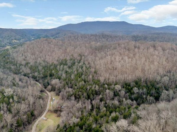 561 Johnson Hollow Rd, Woodbury, TN 37190