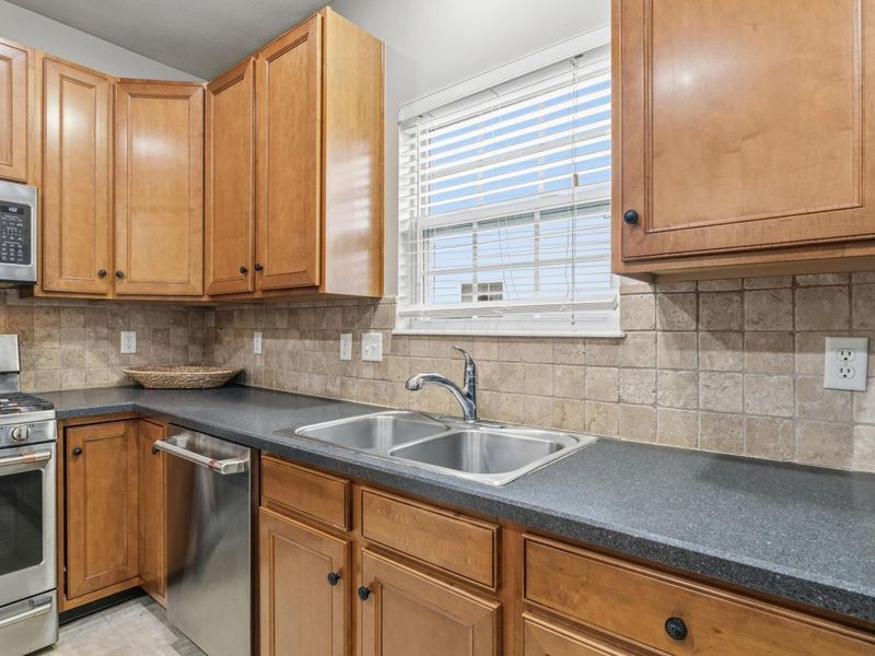 3240 Belstead Drive, Grove City, OH 43123 Photo 10